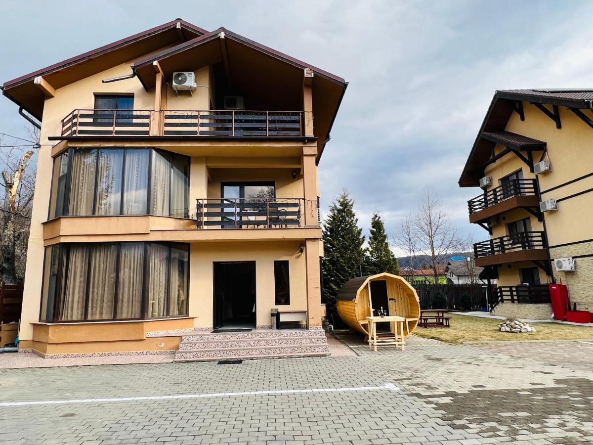 Pensiunea Ianis Piatra Neamt Exterior photo